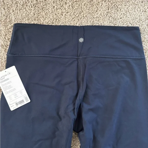 NWT Athleta navy elation legging - Picture 4 of 4